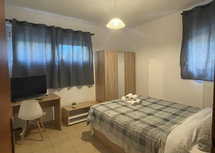 Semi-Basement 250M From Sea, Nea Chili