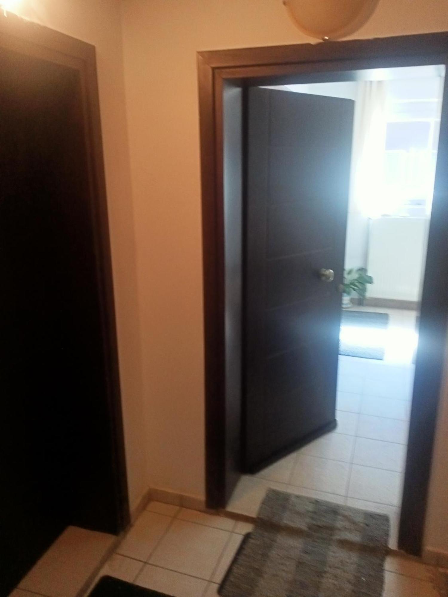 Semi-basement 250m From Sea, Nea Chili Apartment *
