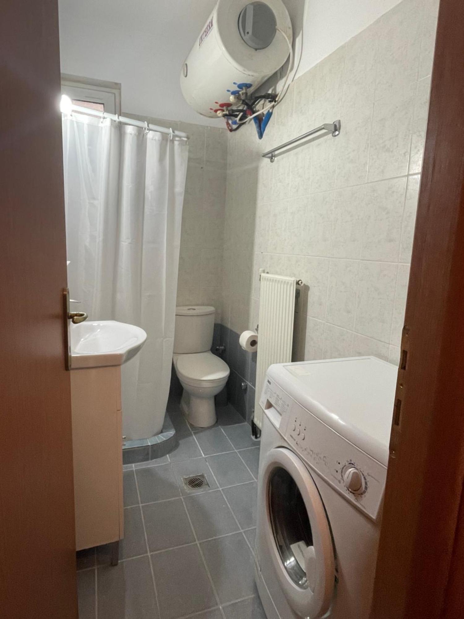 Apartment Semi-basement 250m From Sea, Nea Chili Alexandroupoli